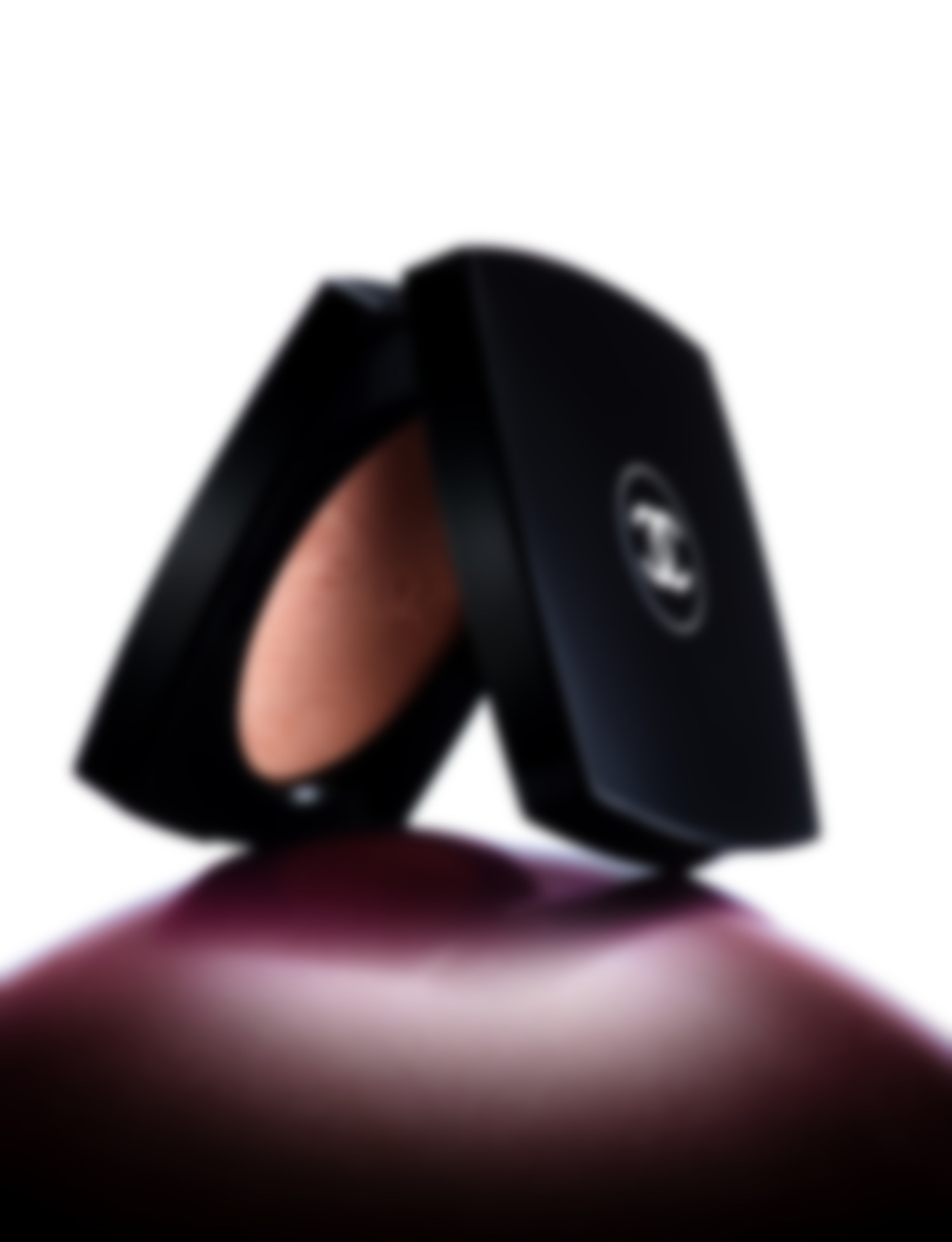 Chanel - Poudre lumière - © Global