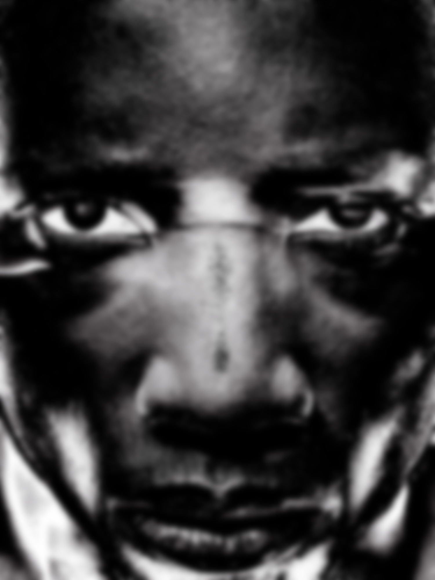 Gaze & Bones - © Global