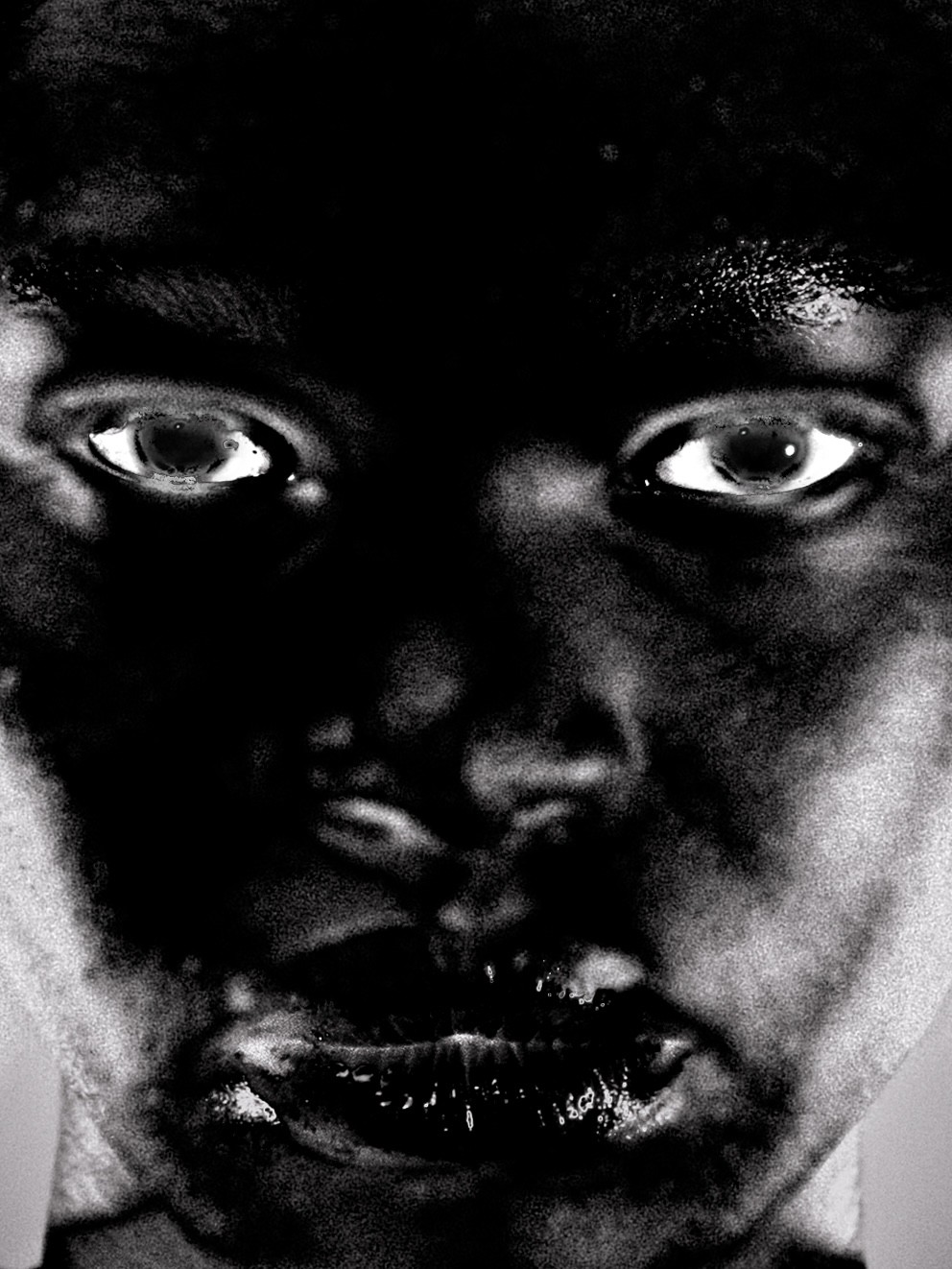 Gaze & Bones - © Global